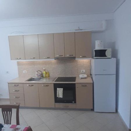 Meni'S Family Apartament ซารานเดอ ภายนอก รูปภาพ
